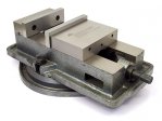 SVĚRÁK STROJNÍ LITINOVÝ OTOČNÝ 160 MM - FQM160/140 - DARMET
